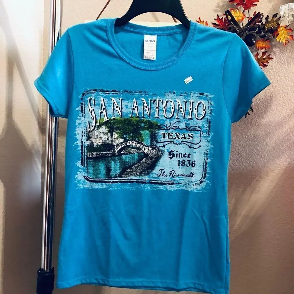NWT San Antonio Texas Riverwalk Graphic Souvenir Tee S